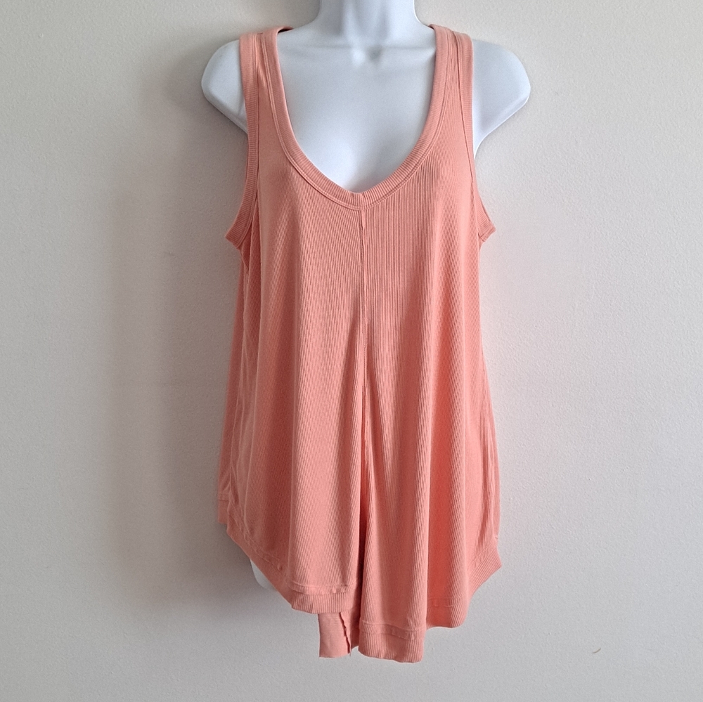 Gibson Latimer Ribbed Top Medium Coral Peach Long Line Tank Distressed Hemline